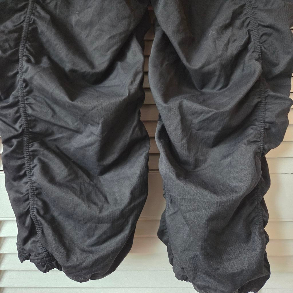 North Face Nylon cinched up soft pants - Picture 9 of 10